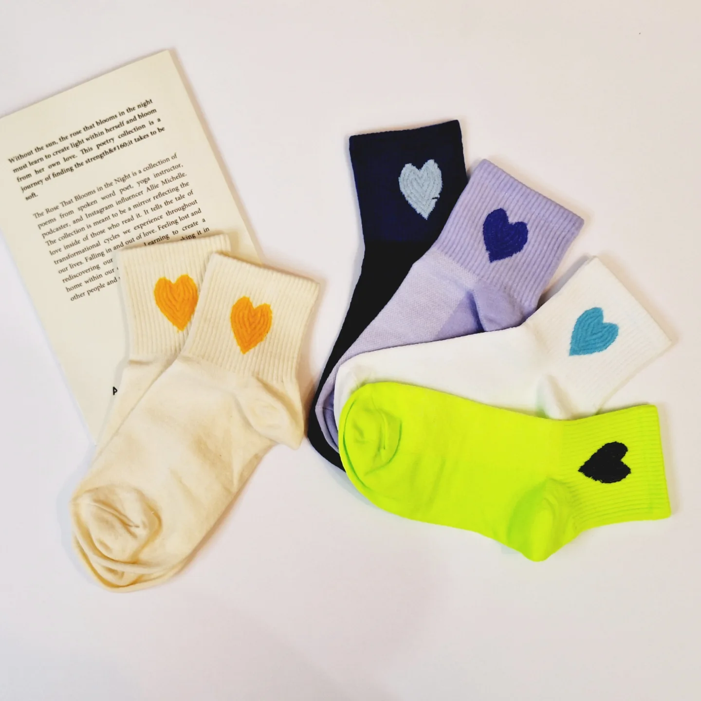 جوراب نیم ساق زنانه ساده و شیک