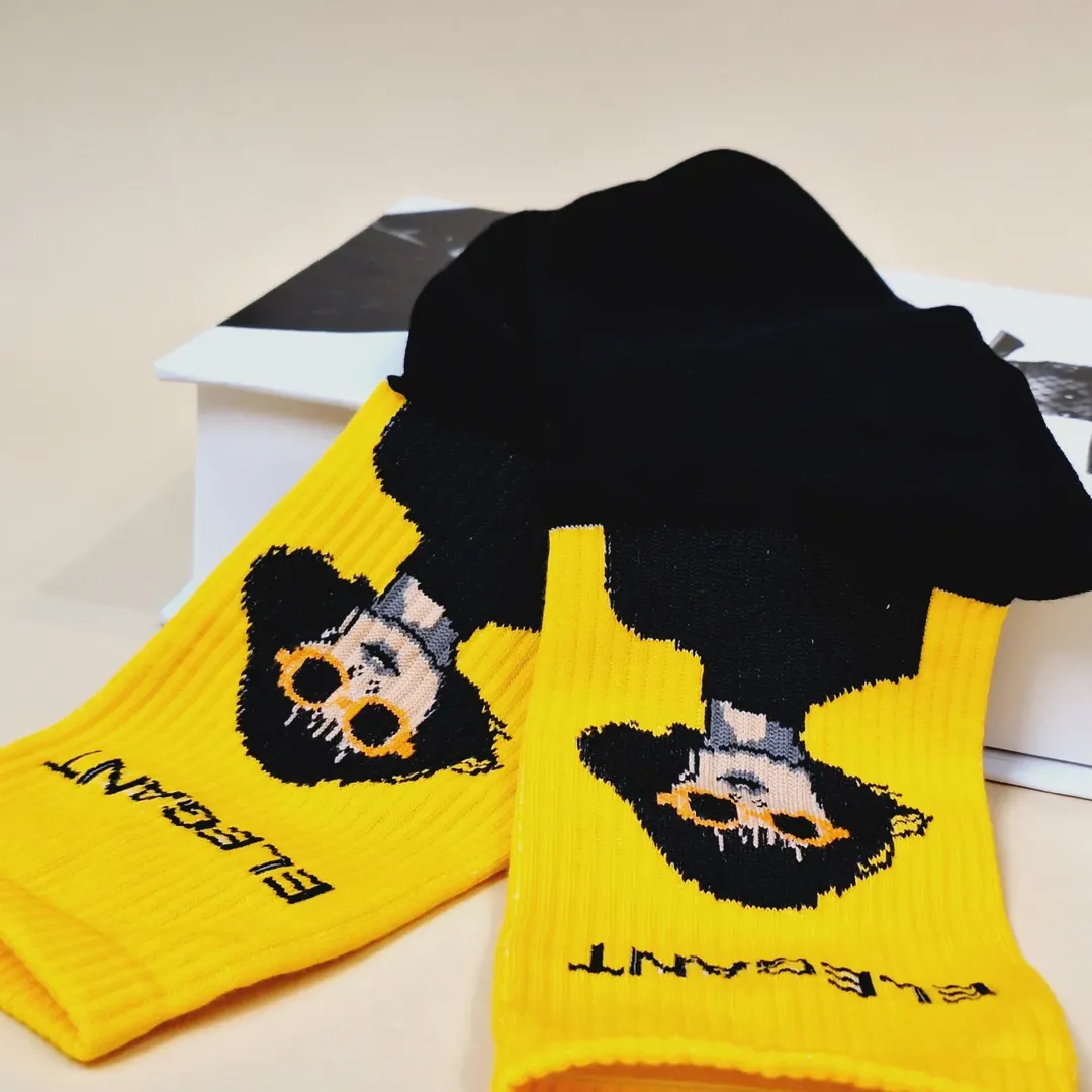 خرید آنلاین جوراب ساقدار فانتزی با قیمت مناسب