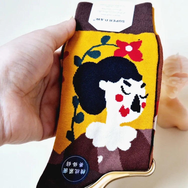 جوراب ساقدار فانتزی طرح لنگه به لنگه با قیمت خوب