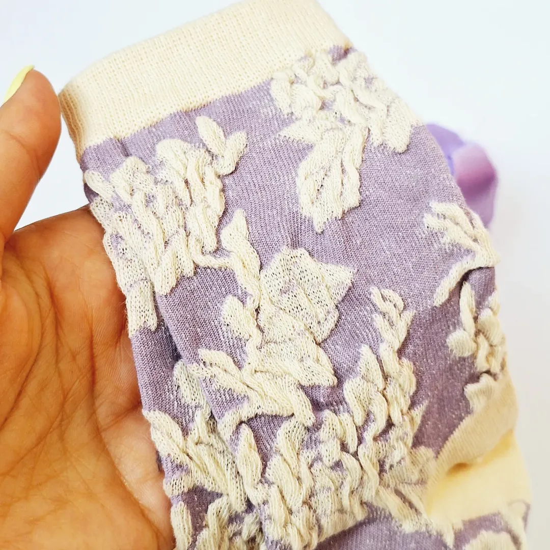 جوراب ساقدار زنانه با طرح گل برجسته با کیفیت بالا