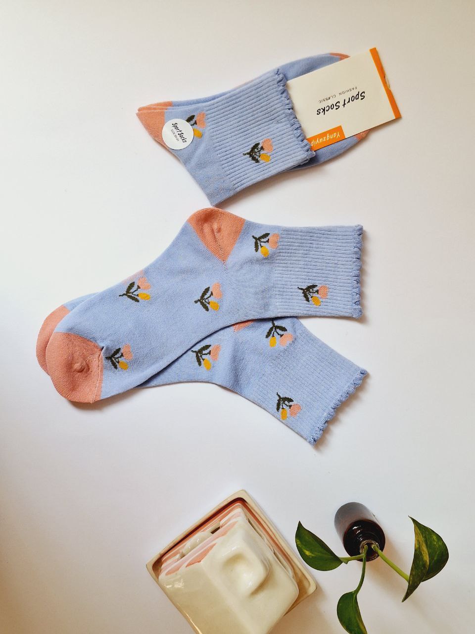 جوراب نیم‌ساق زنانه ( طرح گل لاله)