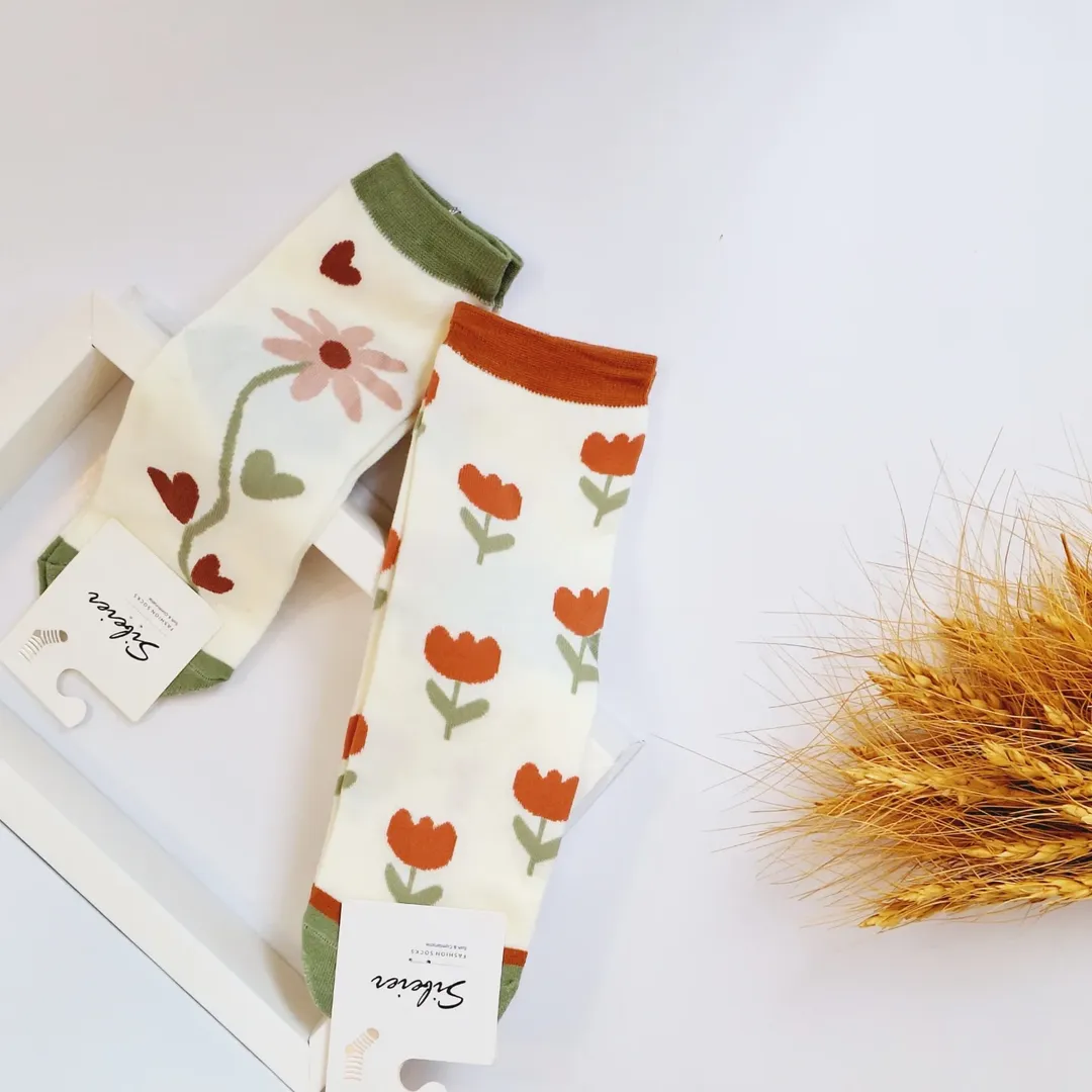 جوراب نیم‌ساق زنانه (لاله)