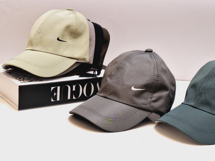 کلاه نقابدار شمعی