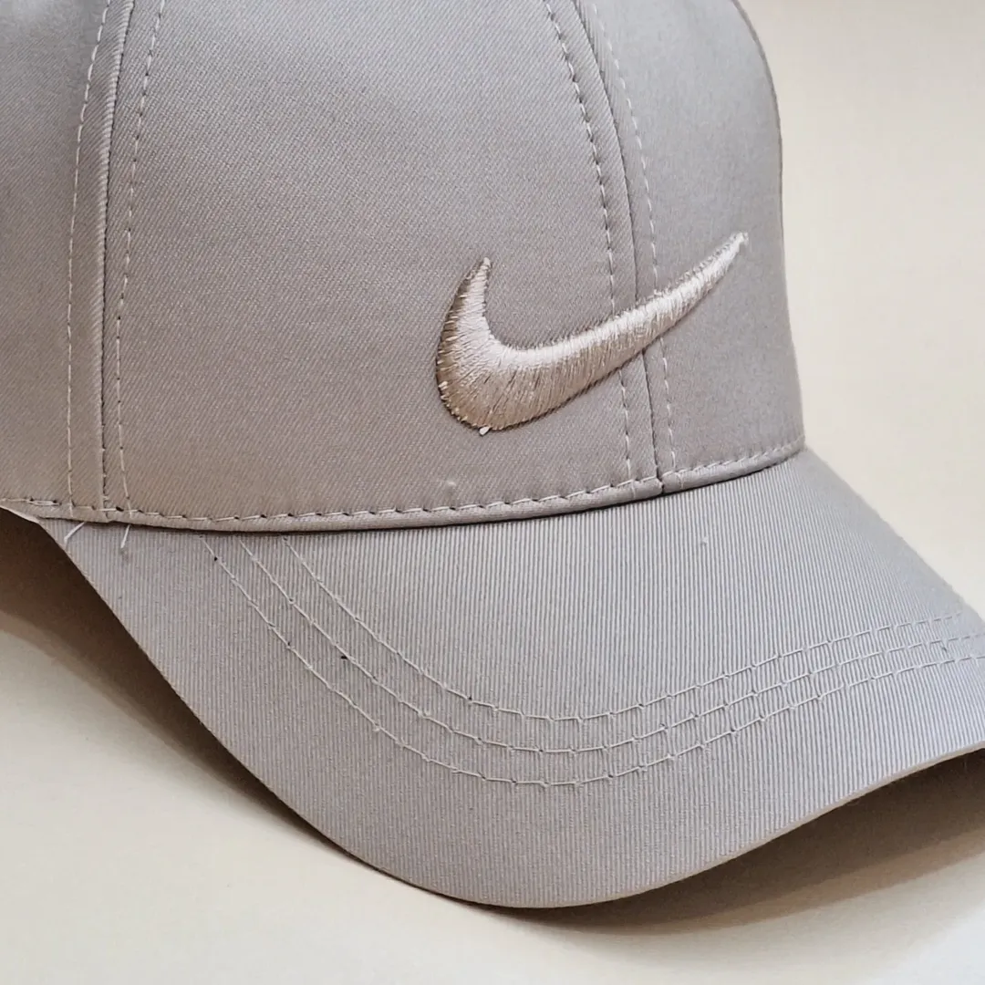 کلاه بیسبالی Nike رنگی