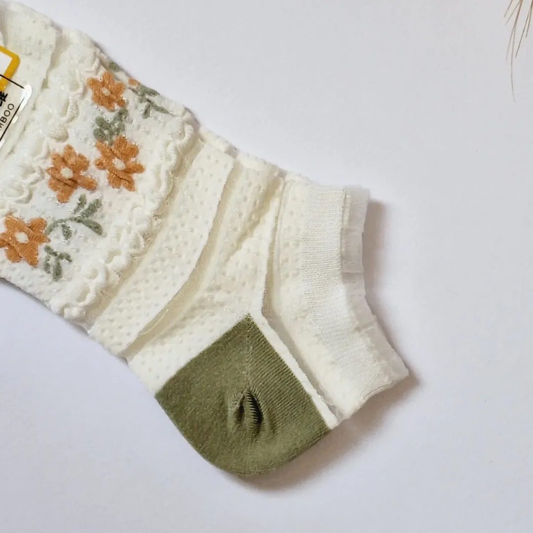 خرید جوراب مجلسی زنانه با قیمت خوب