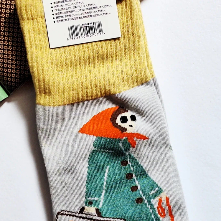 خرید جوراب فانتزی زنانه با قیمت مناسب