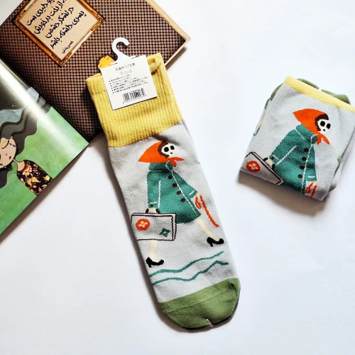 جوراب نیم ساق زنانه فانتزی طرح مسافر