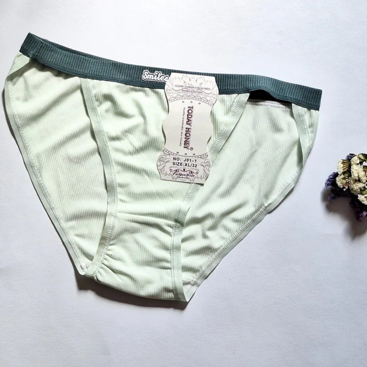 شورت فانتزی زنانه با طرح خاص