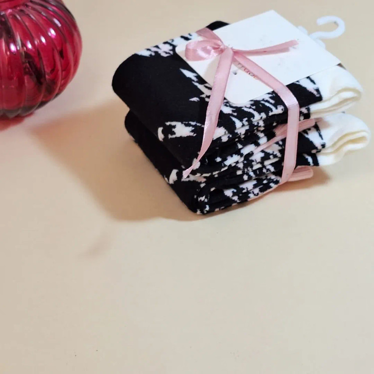 جوراب ساقدار زنانه خاص و فانتزی