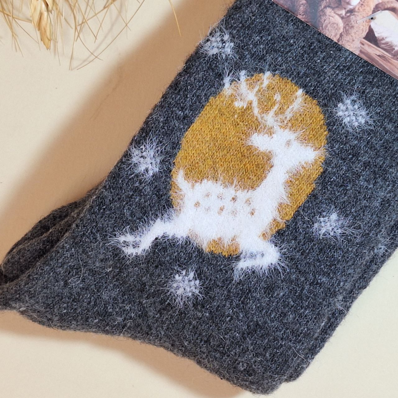 خرید آنلاین جوراب زمستانی شیک زنانه