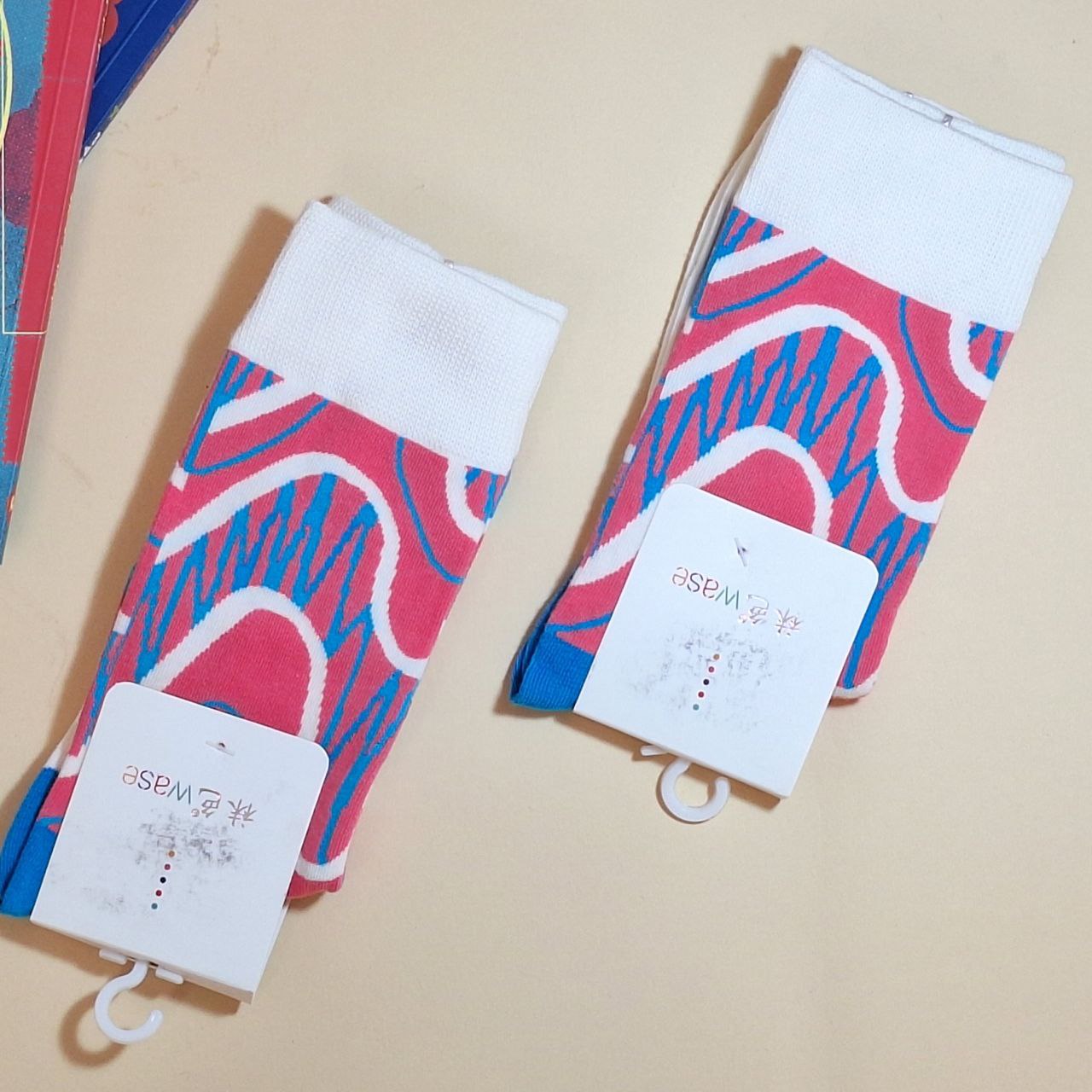 جوراب ساقدار زنانه طرح wave