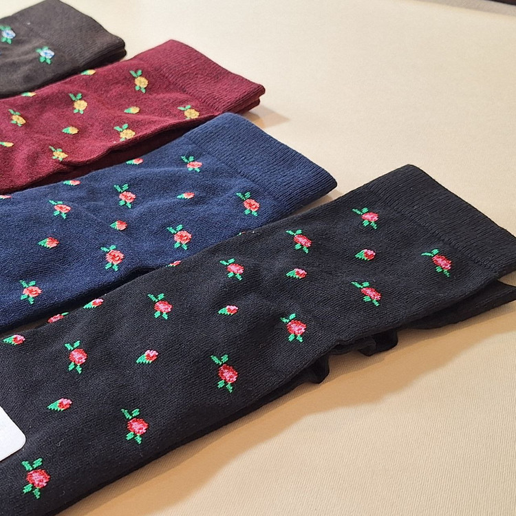 خرید جوراب زیر زانو زنانه گل دار