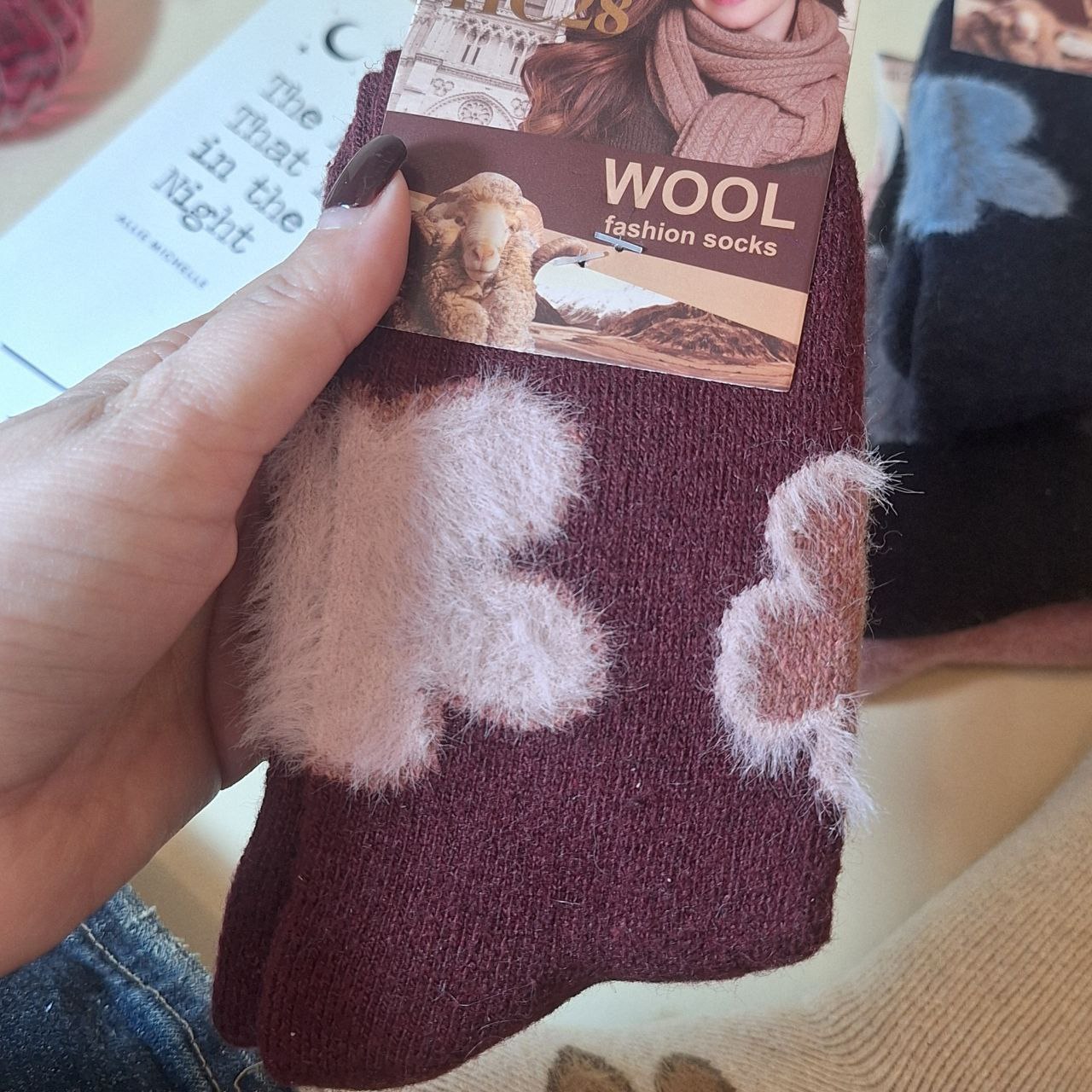 خرید آنلاین جوراب گرم زنانه