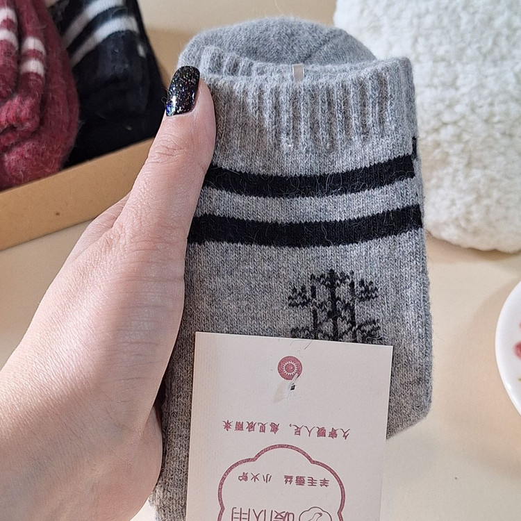 خرید آنلاین جوراب ساقدار فانتزی زمستونی