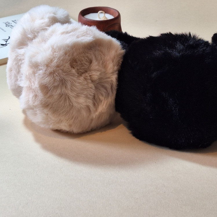 گوشگیر زمستانی وارداتی با طراحی شیک و کاربردی