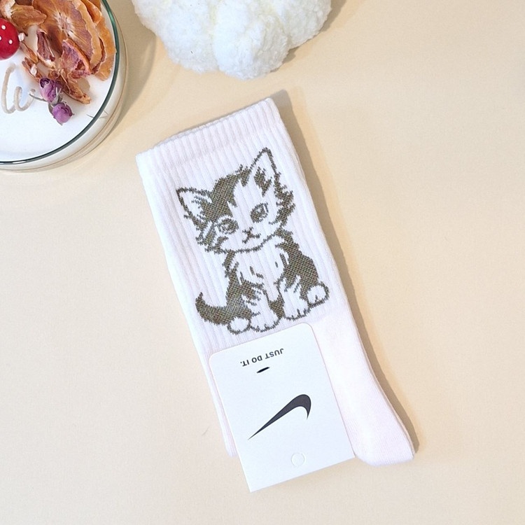 جوراب ساقدار فانتزی زنانه طرح گربه شیک و خاص