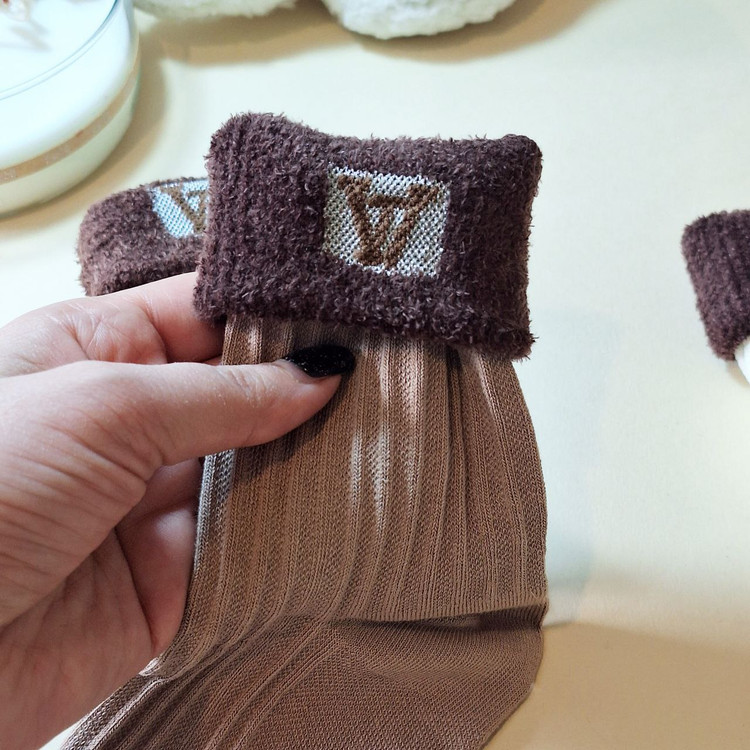 خرید آنلاین جوراب ساقدار زنانه برند Youna طرح Hello با کیفیت تضمینی