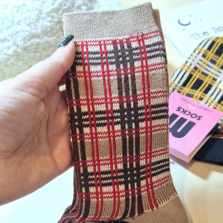 جوراب ساقدار زنانه بافت کلاسیک، مناسب استایل رسمی و روزمره با خرید آنلاین آسان