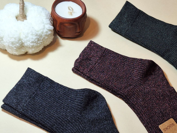 جوراب ساقدار ساده مردانه وارداتی با دوخت تمیز و کیفیت عالی برای استفاده روزمره