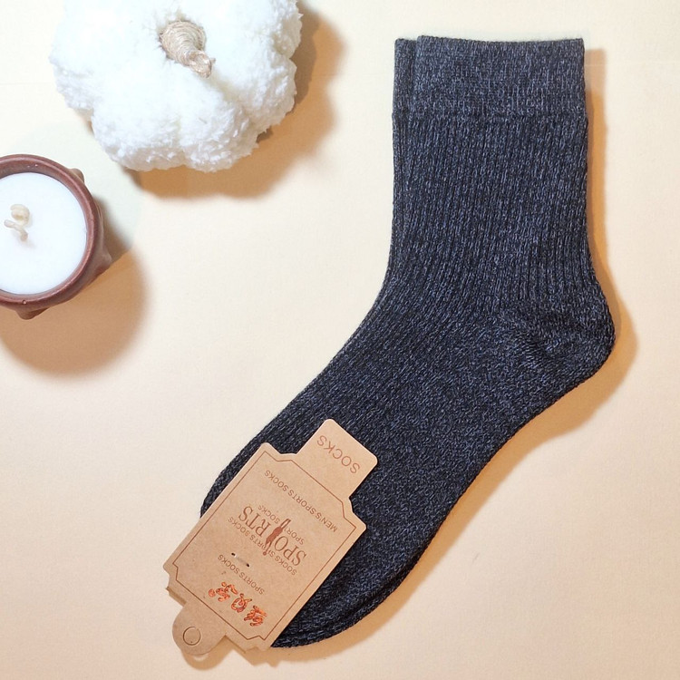 جوراب مردانه ساقدار ساده وارداتی مناسب استایل رسمی و روزمره با خرید آسان