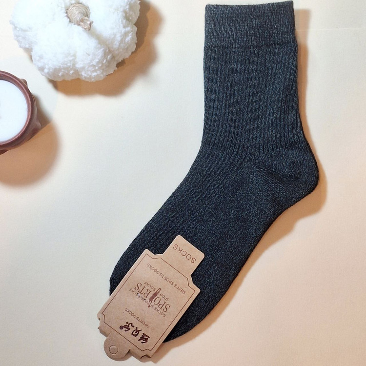 جوراب مردانه ساقدار ساده وارداتی، انتخابی اقتصادی با کیفیت بالا برای خرید آنلاین