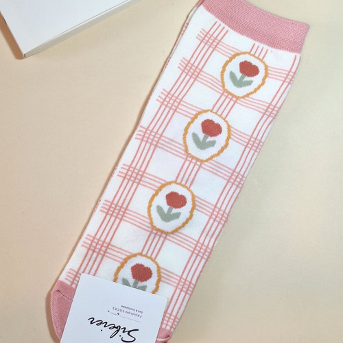 خرید آنلاین جوراب نیمساق زنانه بهاری